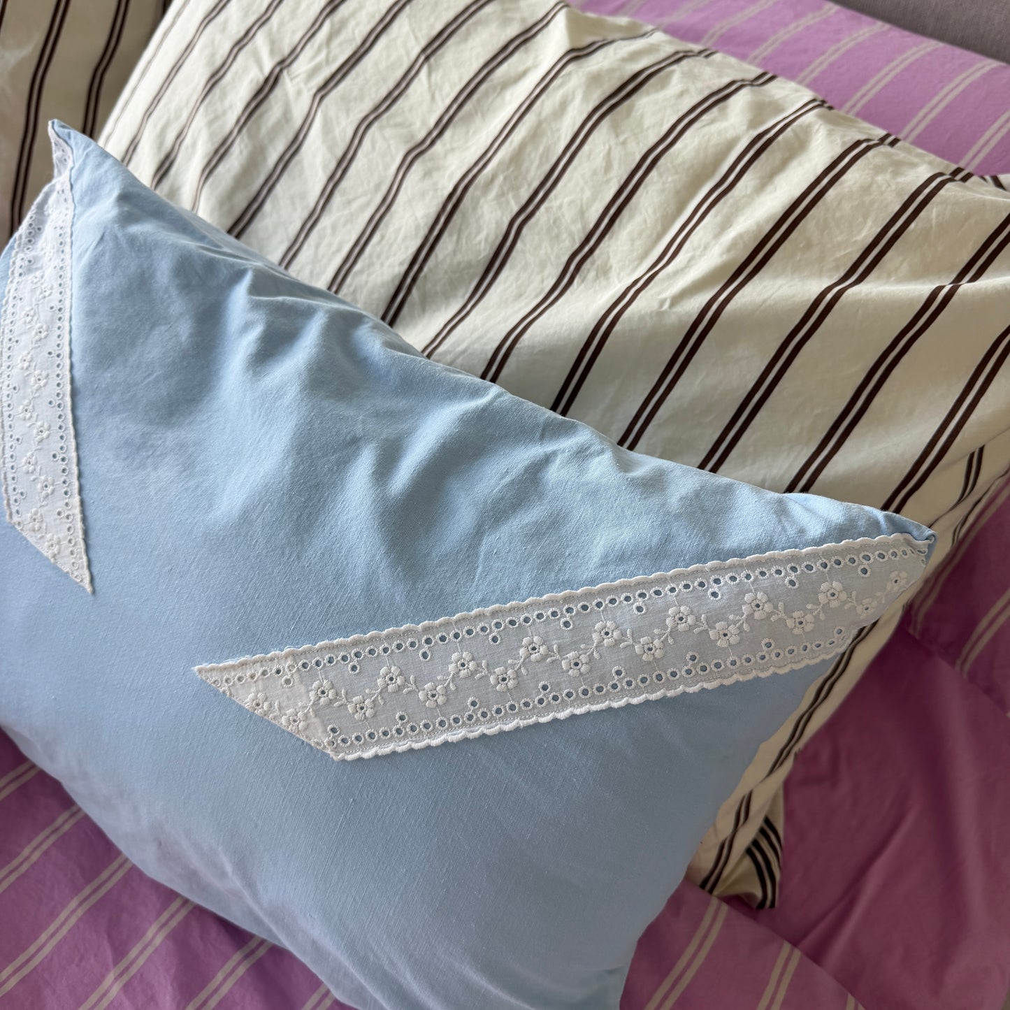 Joli coussin décoratif