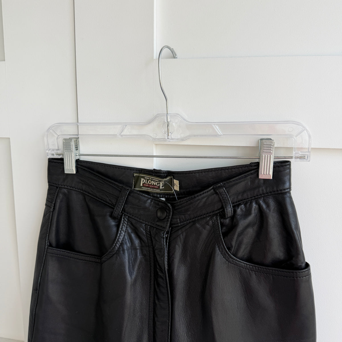 Pantalon de cuir fait au Canada