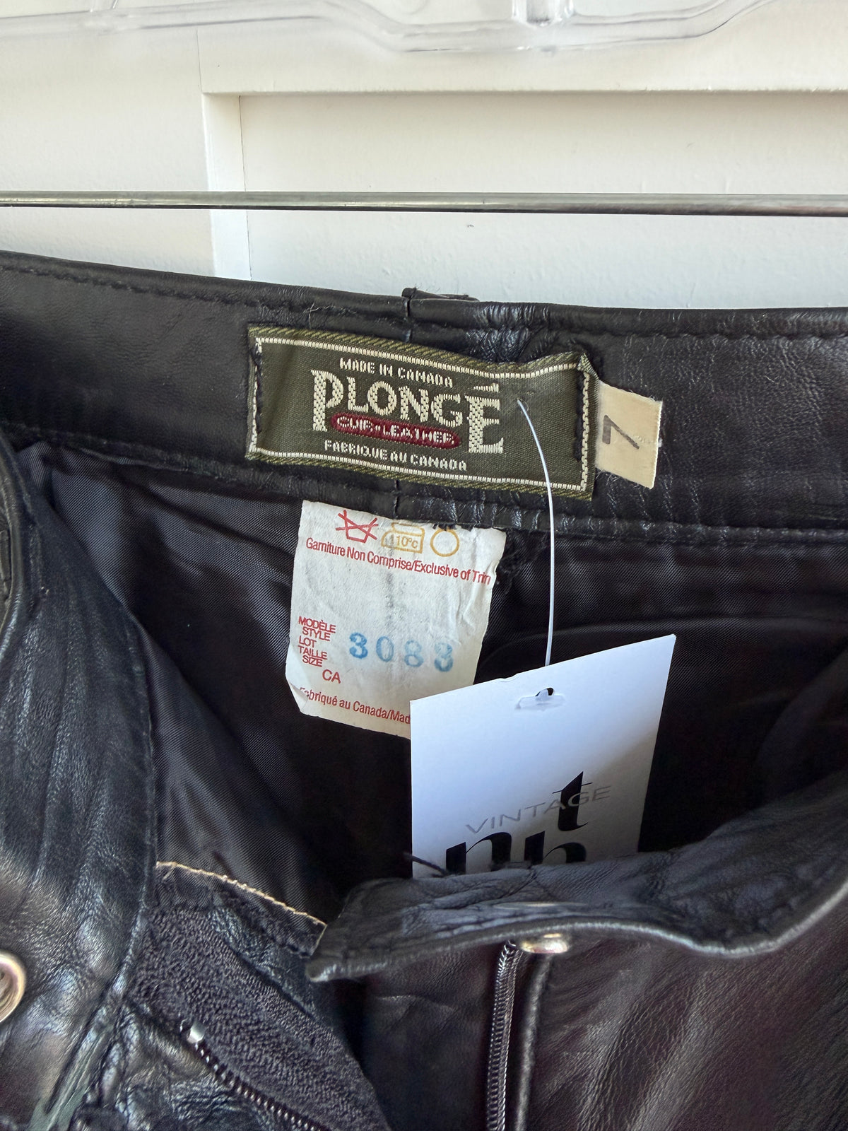 Pantalon de cuir fait au Canada